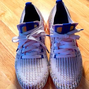 Women’s Flyknit  3 Vapormax